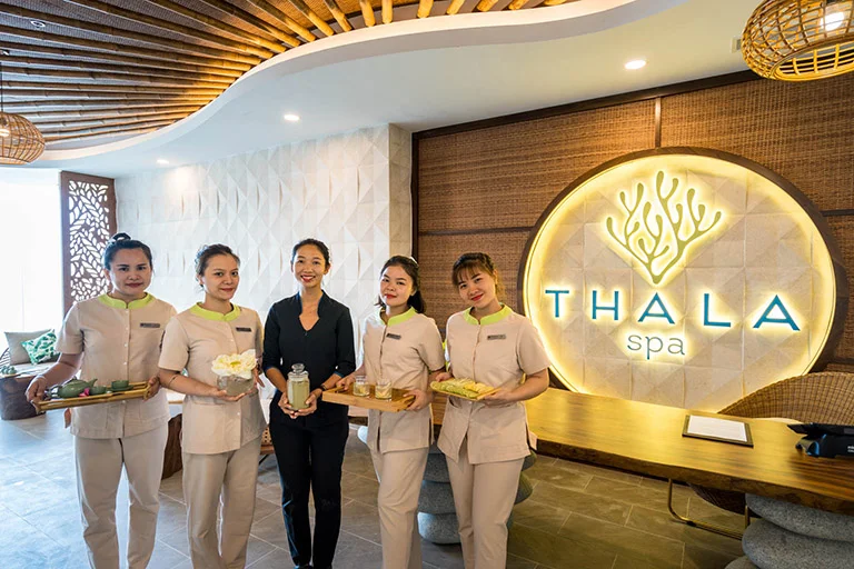 Mẫu đồng phục khách sạn nổi tiếng ở Việt Nam 5 đồng phục khách sạn
