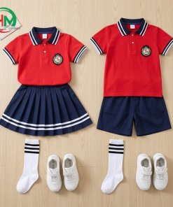 Đồng phục học sinh mầm non màu đỏ phối xanh đen với thiết kế nổi bật