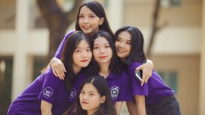 mau ao dong phuc lop dep