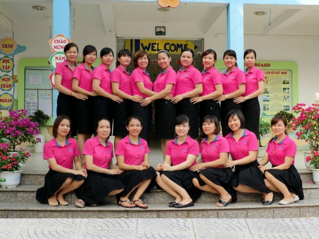 Các trường mầm non nên sử dụng đồng phục dành cho giáo viên